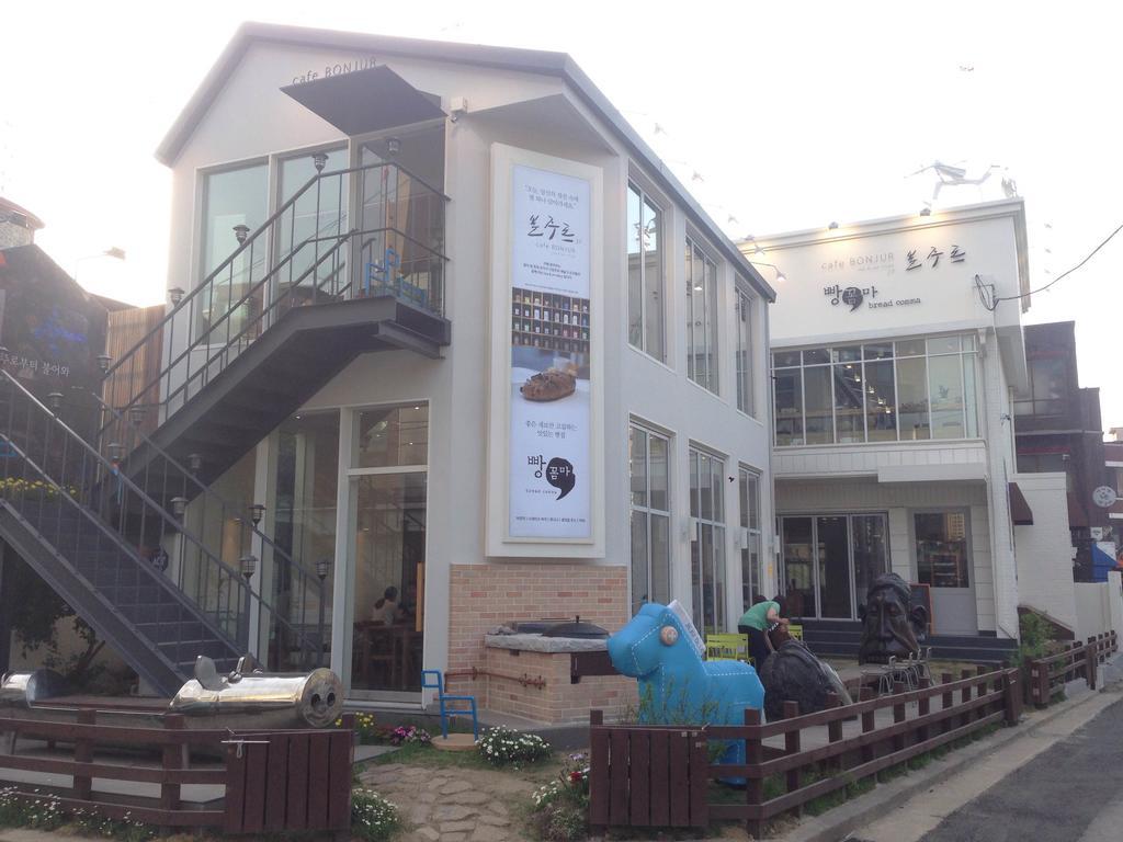 Egg Guesthouse Korea Сеул Екстериор снимка